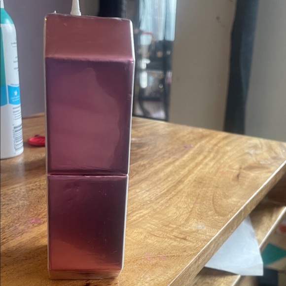 Kayali Sweet Diamond Eau de Parfum Intense - White and Pink - Picture 3 of 4